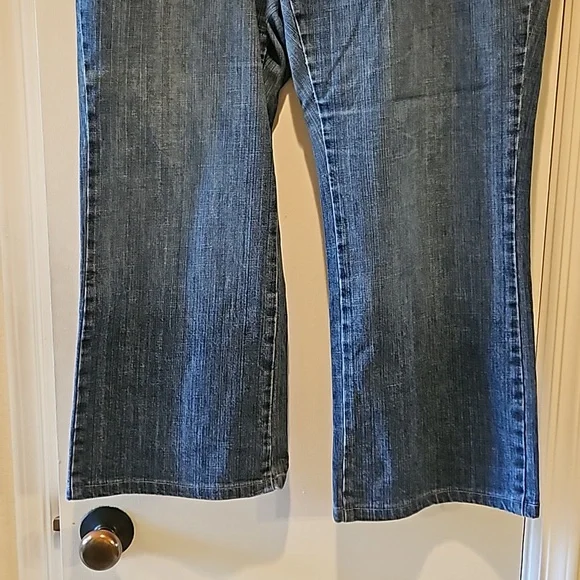 Old Navy Women's plus low waist Stretch jeans size 20 - Picture 3 of 7